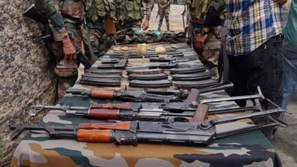 POK में तैयार हो रहे लॉन्च पैड, हथियारों से लैस आतंकी तैयार!