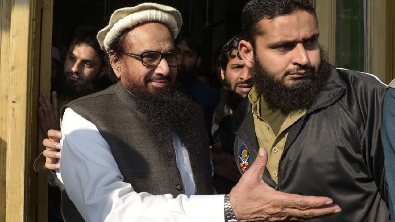 'हाफिज सईद को अज्ञात लोगों ने दिया ज़हर, ICU में लड़ रहा मौत से जंग'