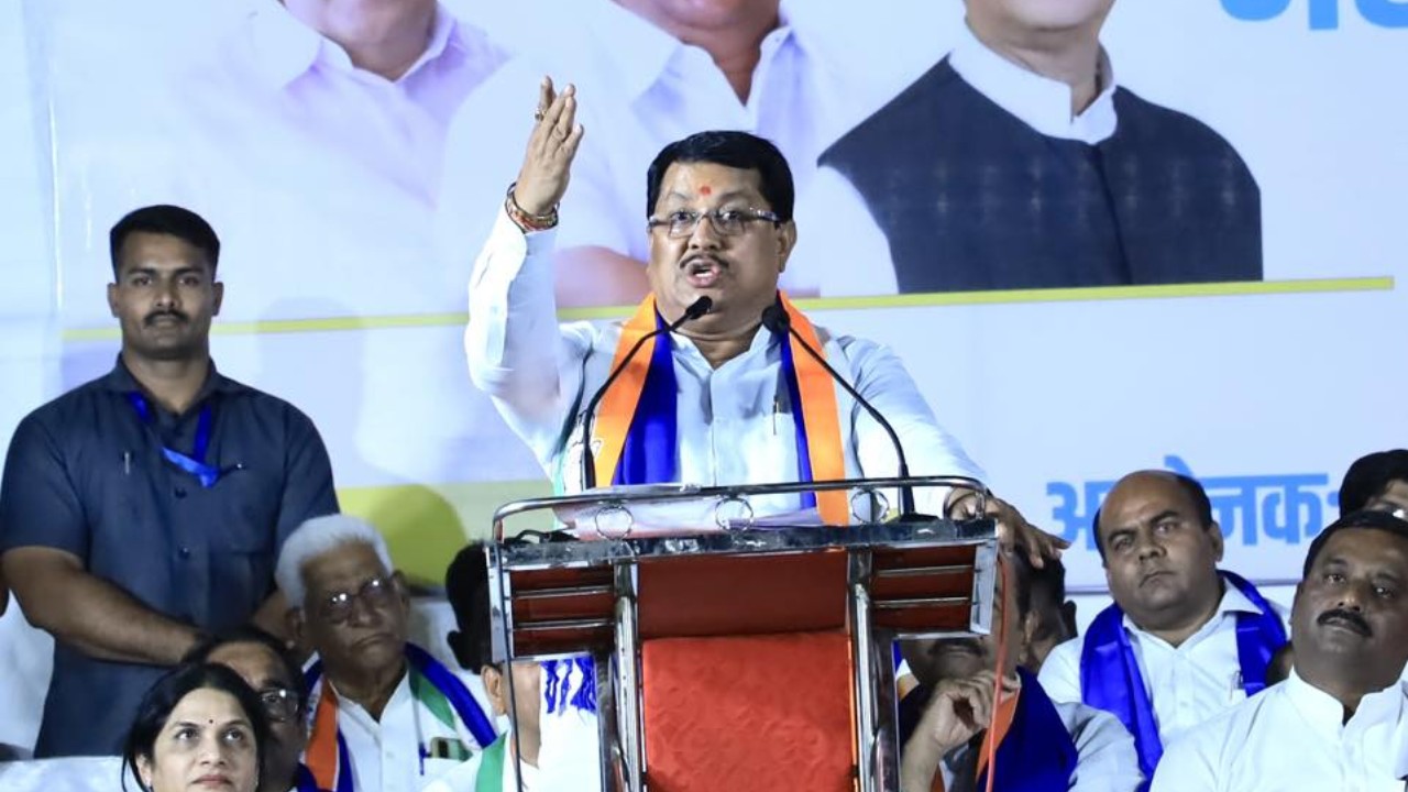 'कसाब नहीं RSS समर्थित पुलिस वालों ने मारी थी IPS  हेमंत करकरे को गोली'