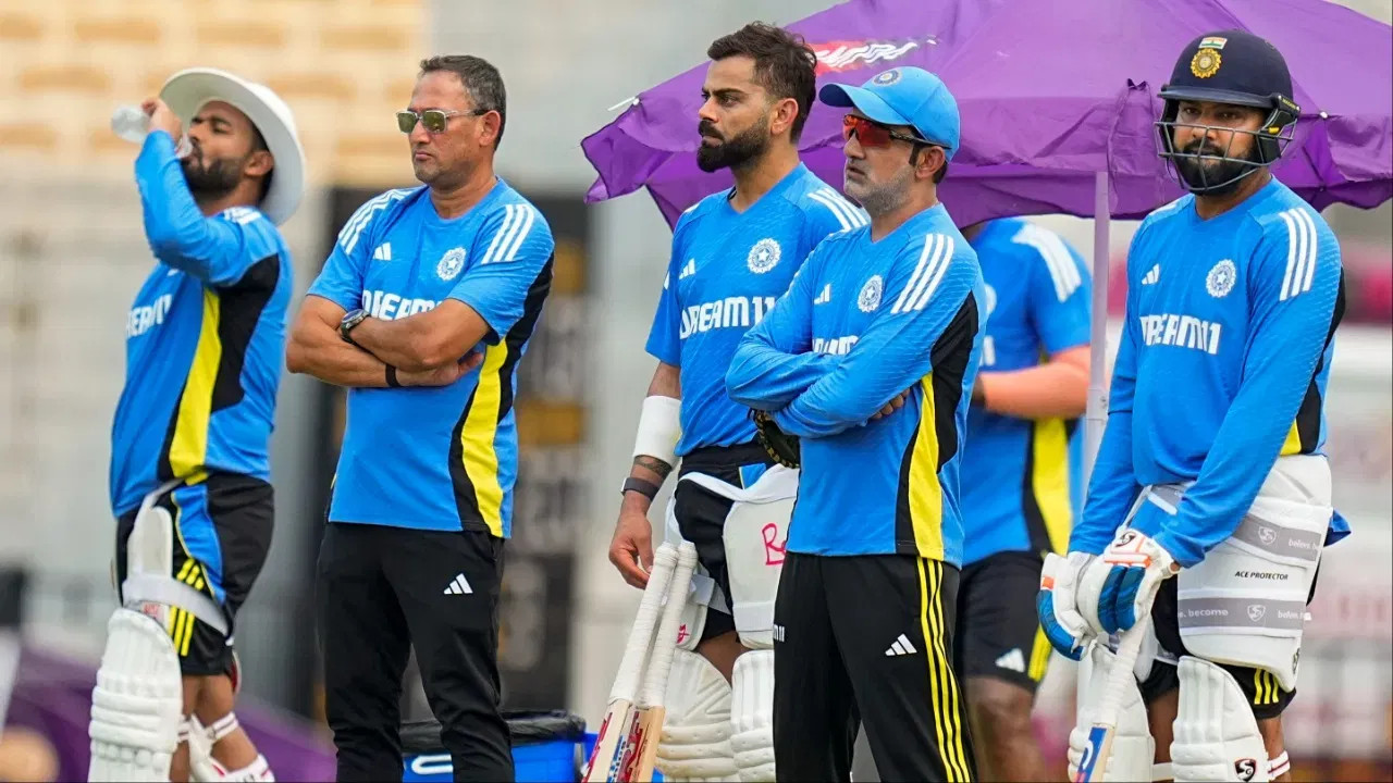 Champions Trophy 2025: चैंपियंस ट्रॉफी के लिए टीम इंडिया का ऐलान, शमी की वापसी, बुमराह को लेकर ये है अपडेट