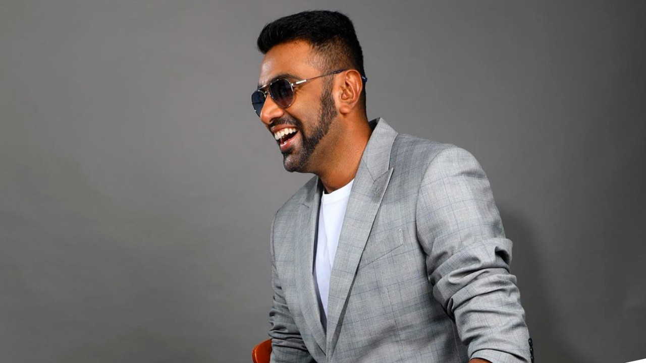 आखिर कितने करोड़ के मालिक हैं R Ashwin, 1 साल की कमाई जानिए आखिर कितने करोड़ के मालिक हैं R Ashwin, 1 साल की कमाई जानिए