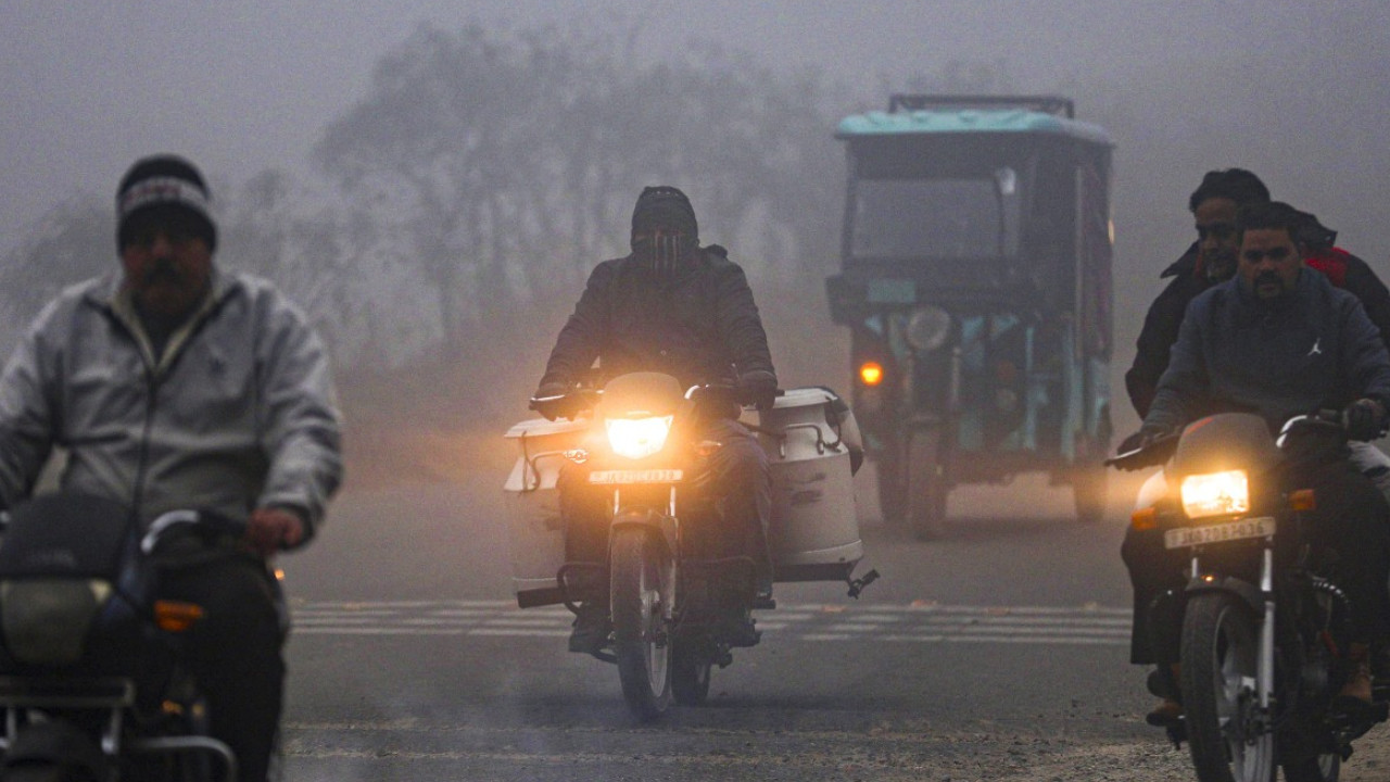 क्रिसमस को लेकर IMD ने जारी किया मौसम अपडेट; कई राज्यों में घना कोहरा, जानें दिल्‍ली-NCR में कैसा है AQI का हाल?