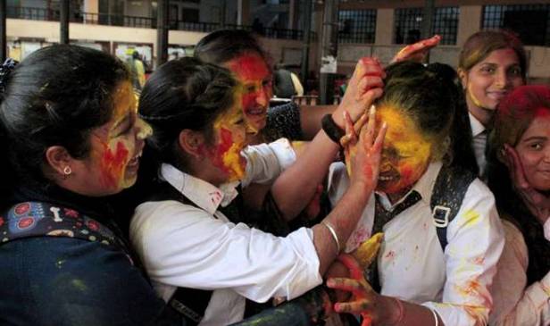 होली खेलते समय कोविड प्रोटोकाल का पालन करें : सीएमओ_jbt_news