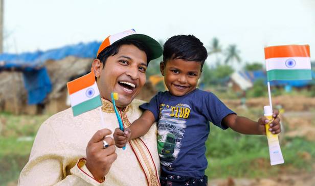 Azadi ka Amrit Mahotsav: एटॉमी इंडिया पूरे देश में बांट रहा है ओरल केयर किट