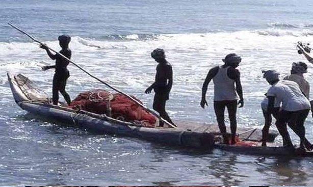 Pakistan caught 16 Indian fishermen for going into the sea
