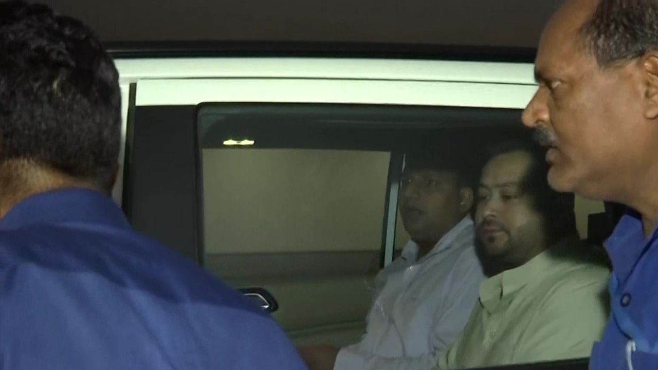 Tejashwi Yadav reached CBI office, ED called Misa Bharti
